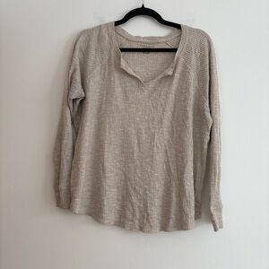American Eagle Waffle Knit Henley Long Sleeve Top V Neck Cream Travel Lounge